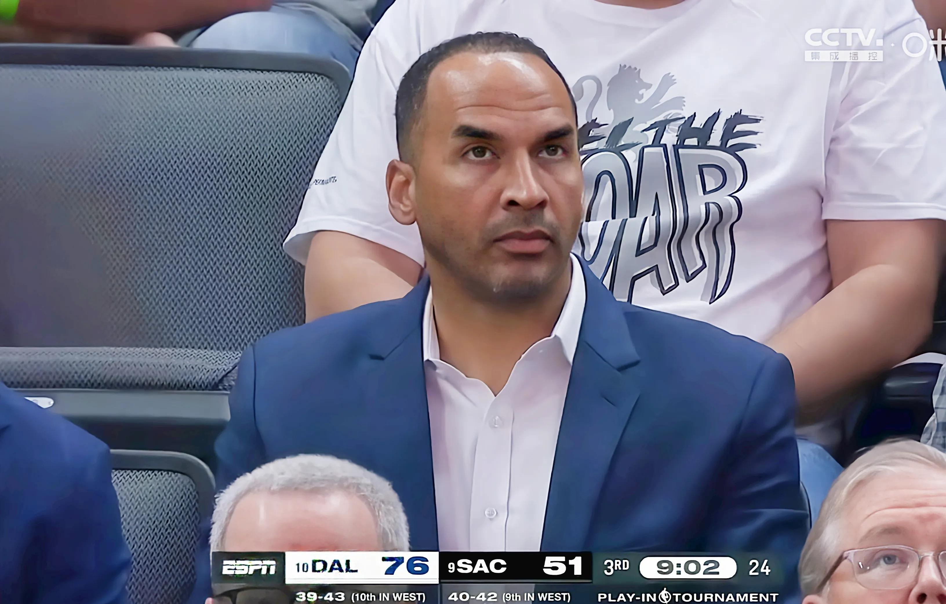 体育赛事直播-独行侠击败太阳，哈奇森24分