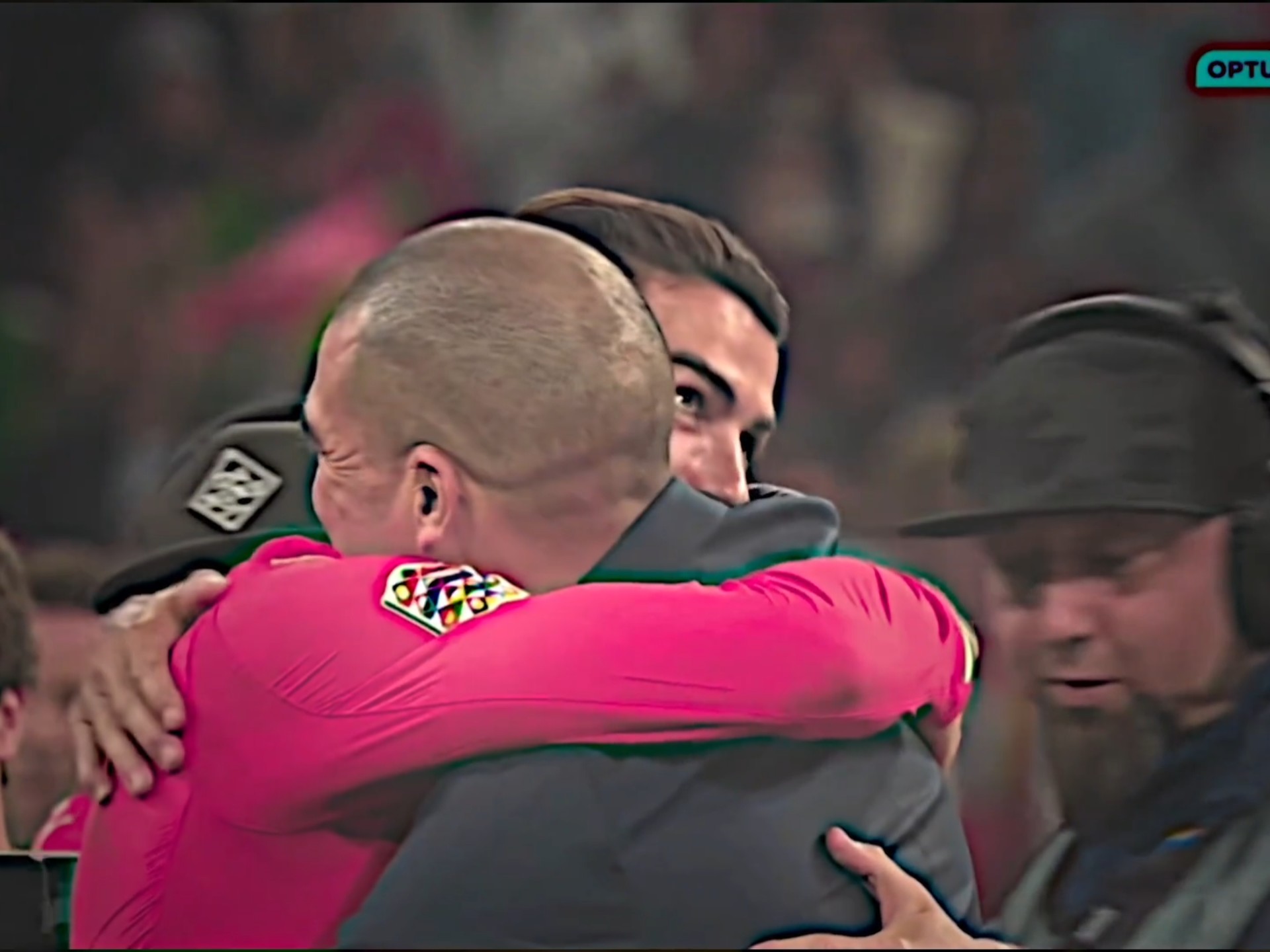 葡萄牙大胜荷兰,加冕欧洲冠军 葡萄牙大胜荷兰,加冕欧洲冠军