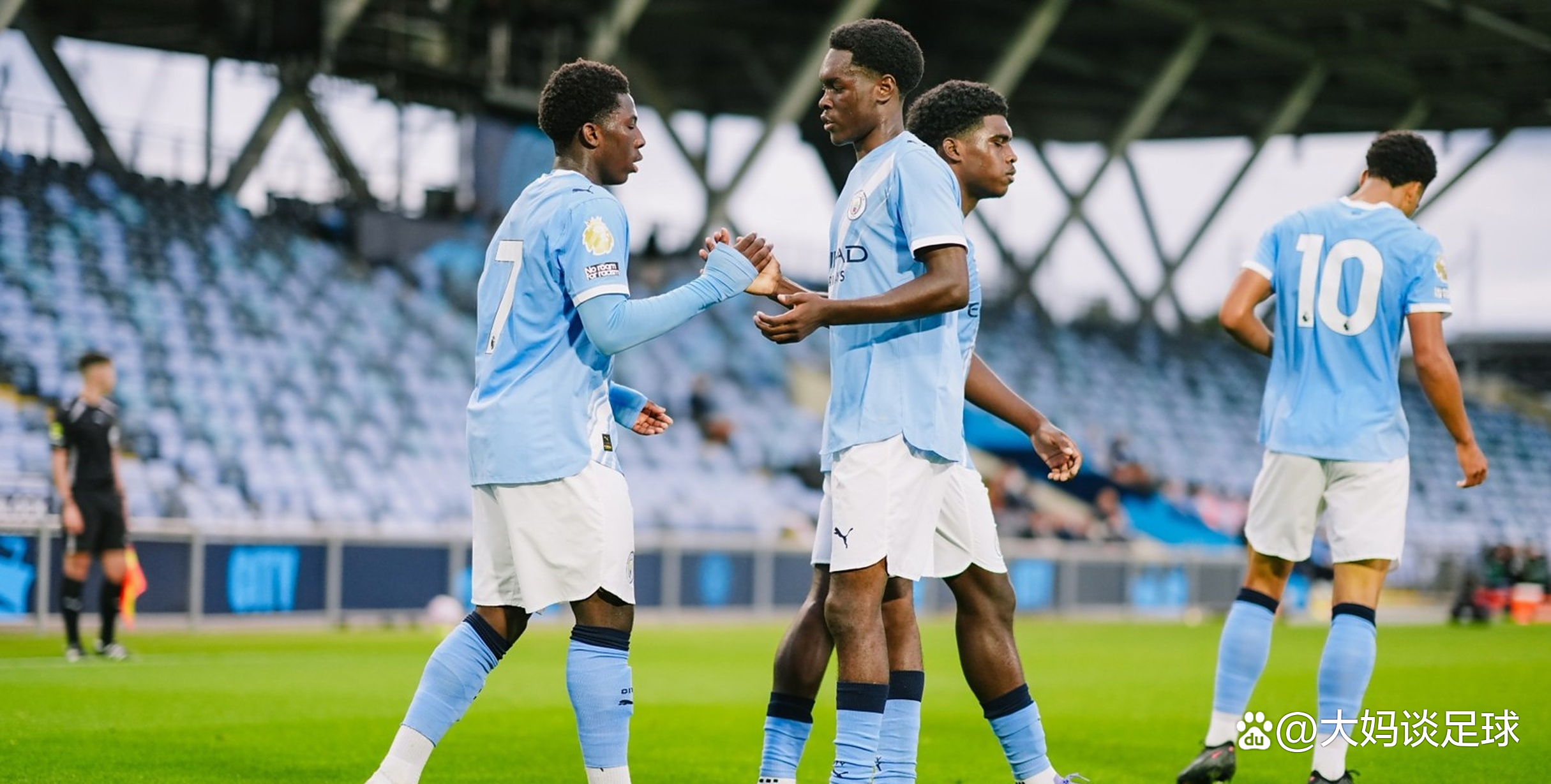 曼城遭遇一波三折,硬战南安普顿 曼城遭遇一波三折,硬战南安普顿