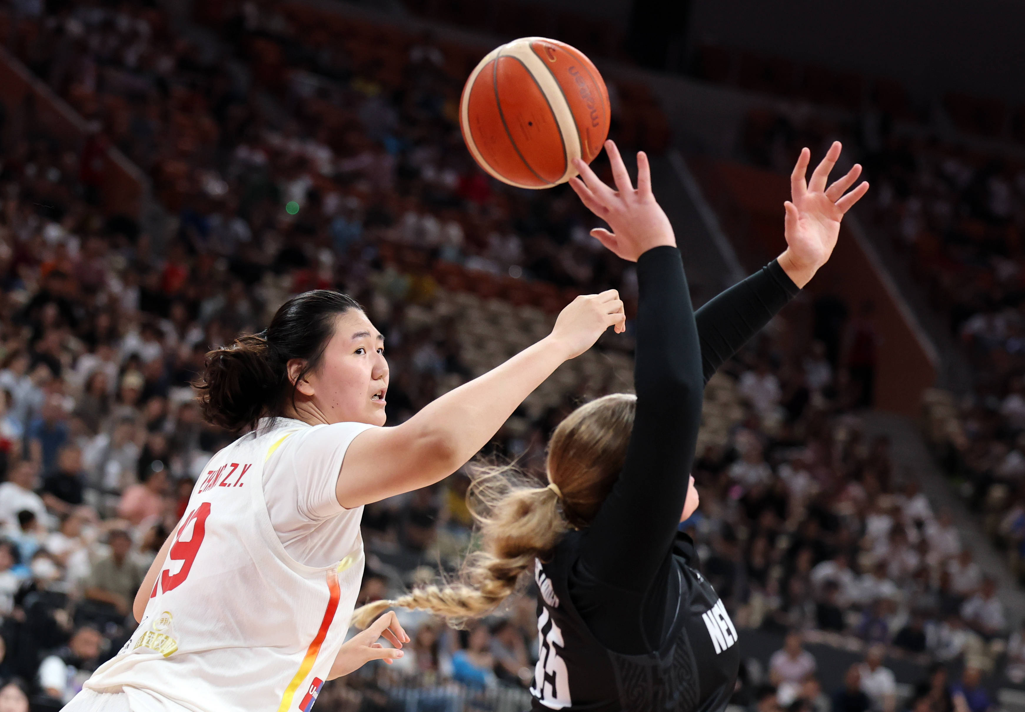 亚洲杯联赛:中国队赢球晋级 亚洲杯联赛:中国队赢球晋级